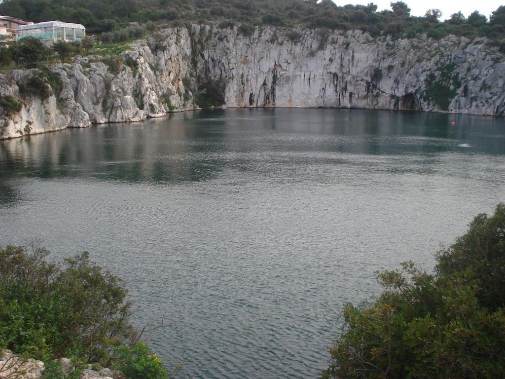 Apartments Dalmacija 罗戈兹尼察 外观 照片